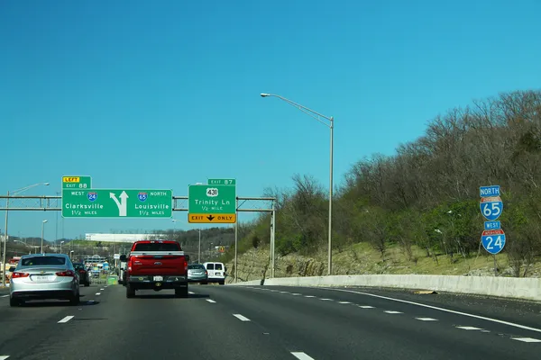 Pedestrian crash shuts I-24 West to I-65 South ramp in Nashville, triggering evening traffic disruption