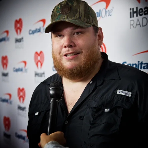 Willie Geist to tape a live ‘Sunday Sitdown’ with Luke Combs in Nashville for NBC
