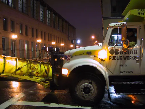 Traffic Alert: Hazardous Roads and Transit Delays Following Winter Storm Fern