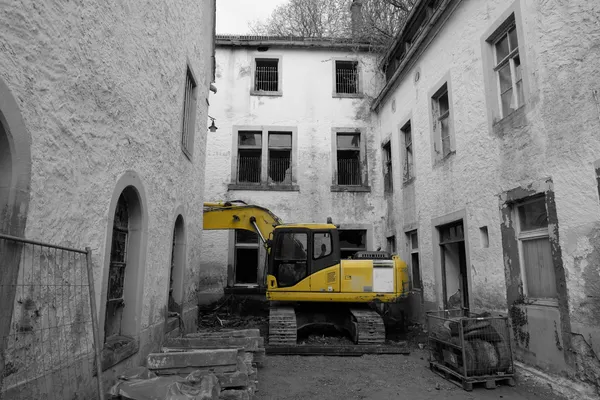 Demolition of former East Nashville Groove record store site prompts councilmember’s claim project was unlawful